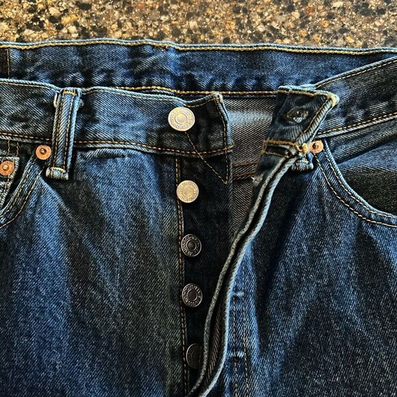 Levi's 501 Men's Classic Straight Jeans - Picture 3 of 5